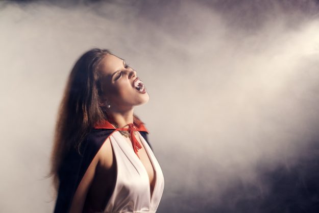 Sexy Vampire girl